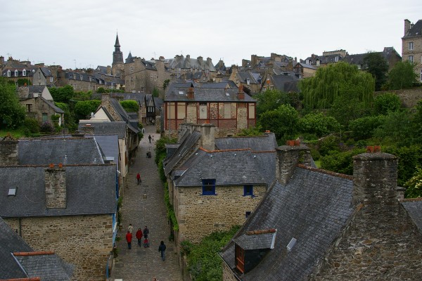 Dinan